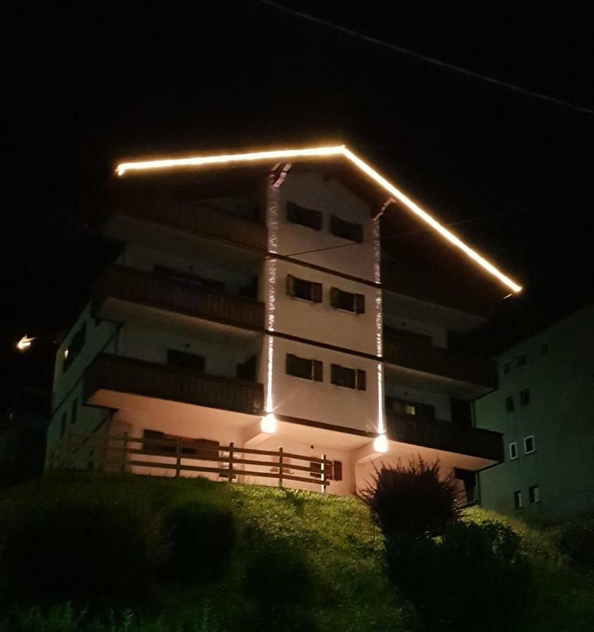 Appartamenti Ladina 帕多拉 外观 照片
